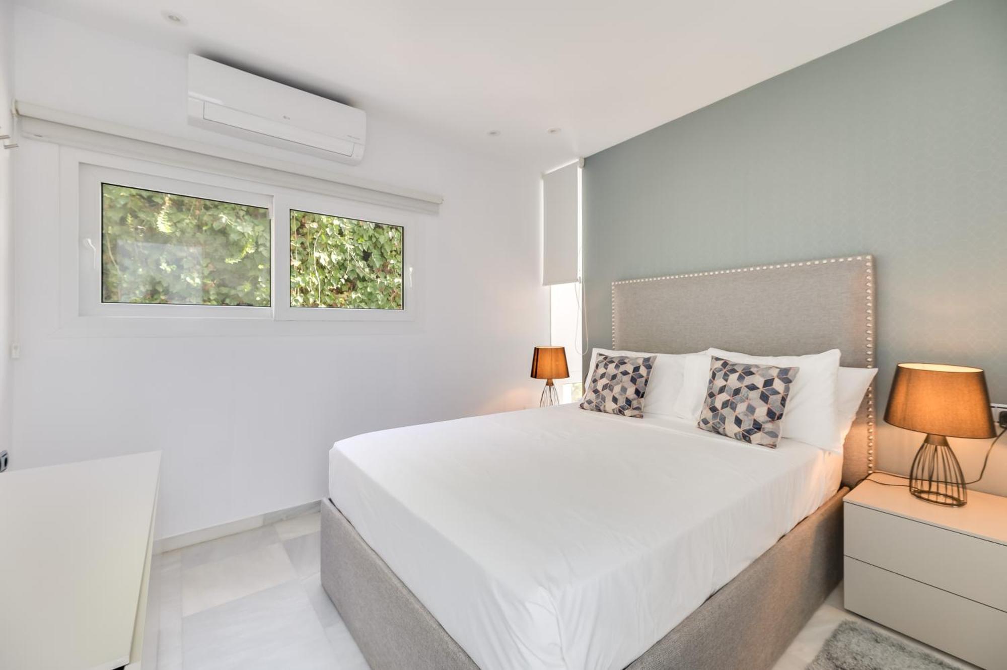 Apartamento Tropical 4 Bdrm In Prime Location W Jacuzzi Marbella