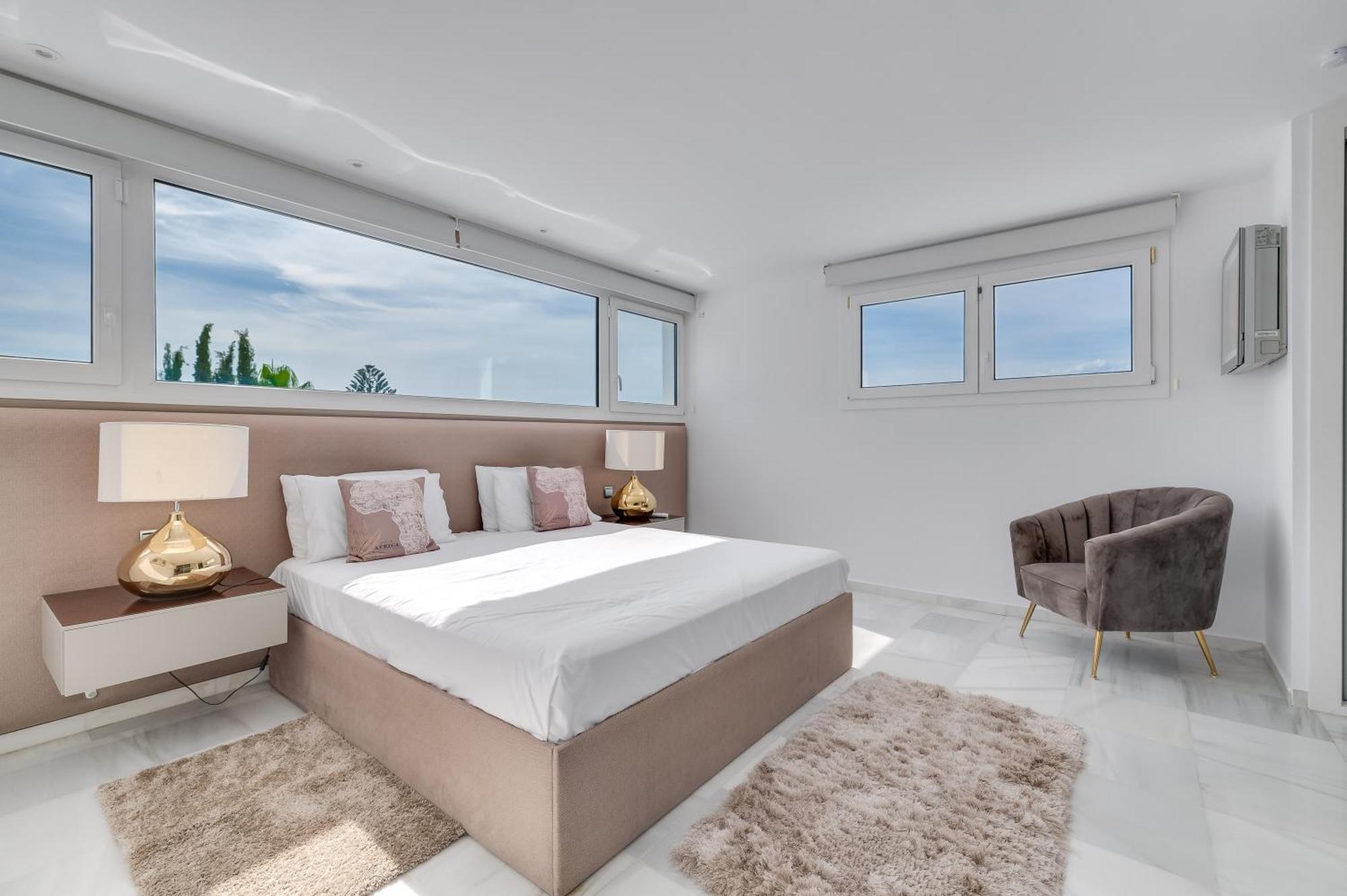 Tropical 4 Bdrm In Prime Location W Jacuzzi Apartamento Marbella